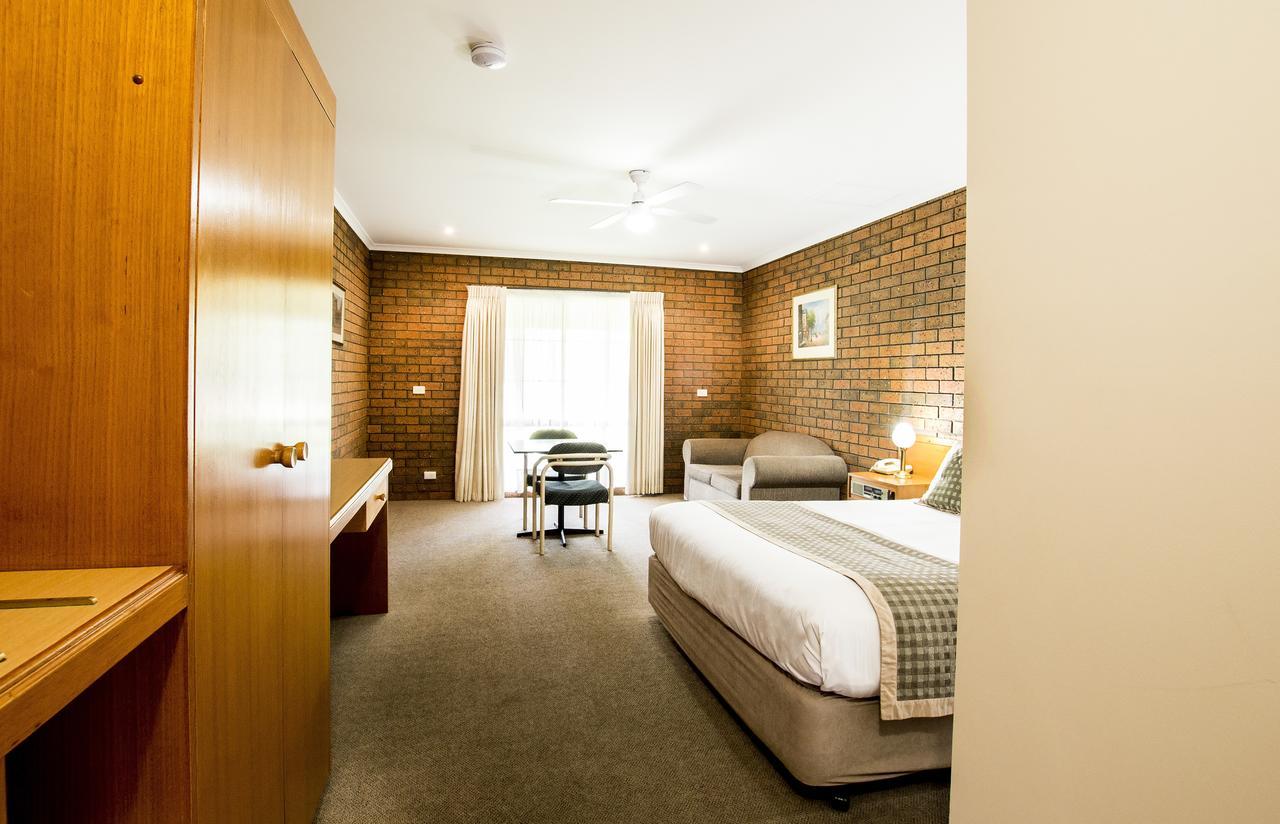 מואמה Sportslander Motor Inn מראה חיצוני תמונה